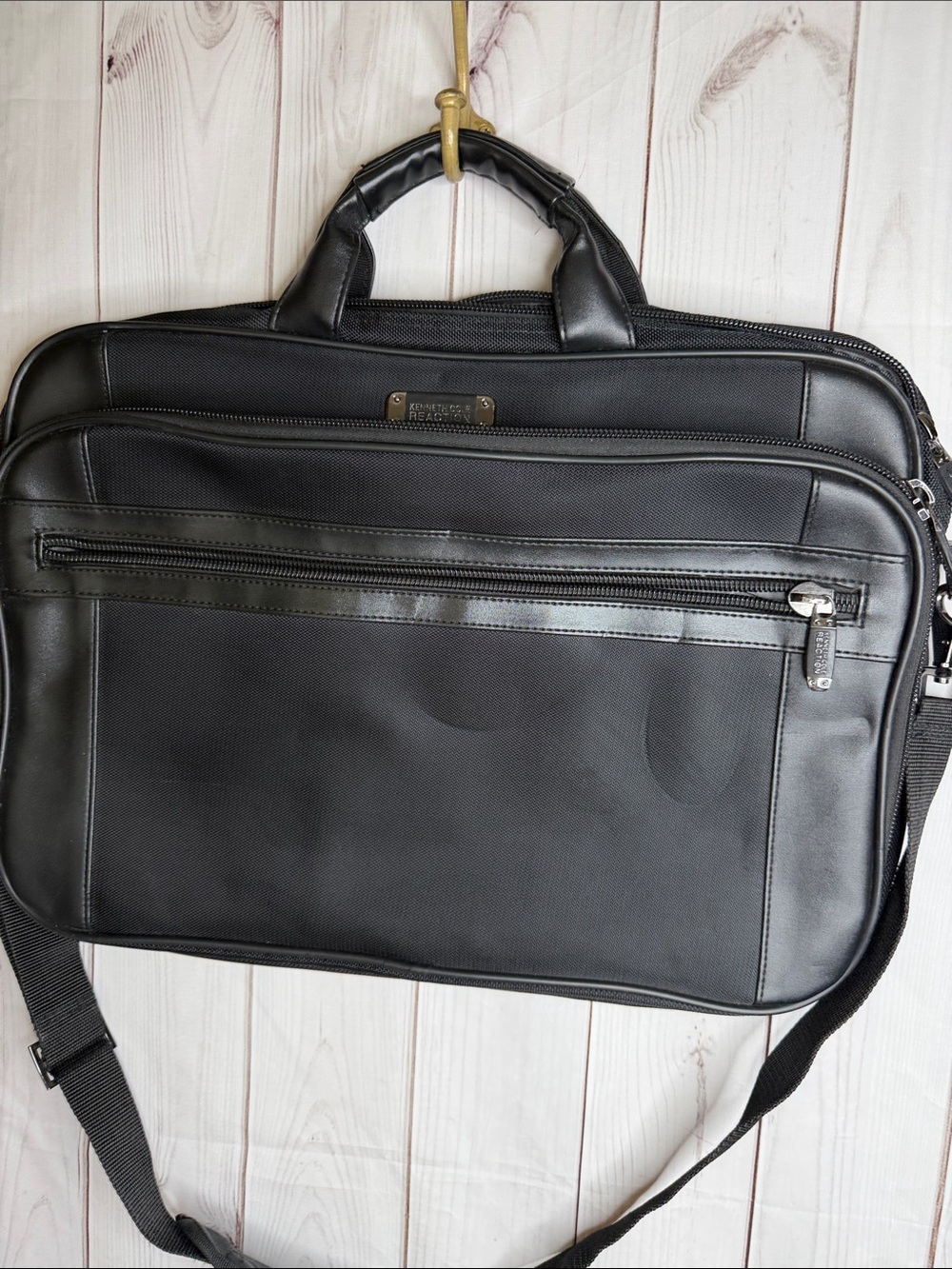 Kenneth Cole Black Business Briefcase with Shoulder Strap R-Tech
